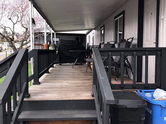 3rd image of 1709 NE 78th St 6 #6