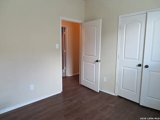 554 Creekside Cir — Photo 16
