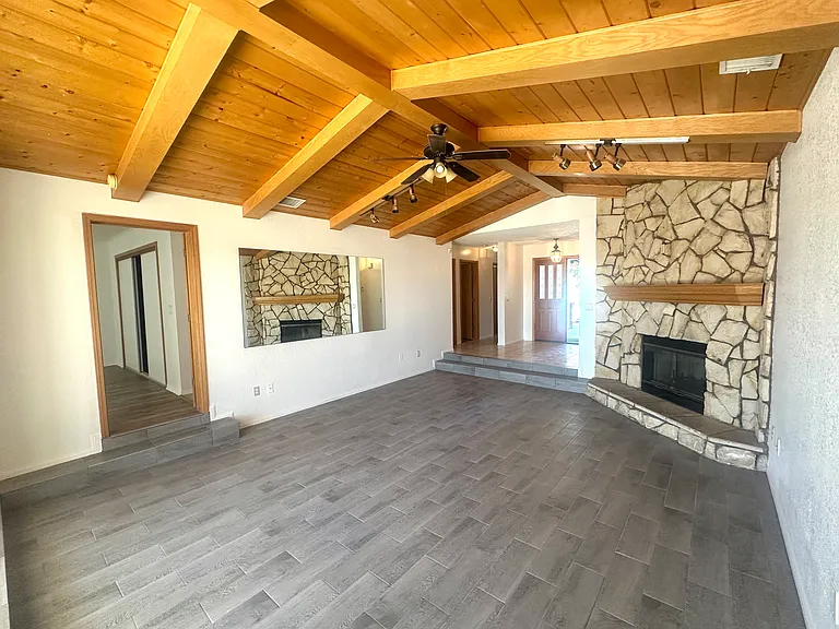 13425 Hidden Valley Rd — Photo 3