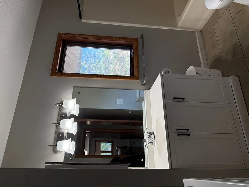 2 bed, 1.0 bath, 850 sqft, $1,500 — Photo 3