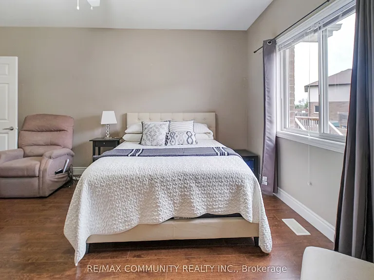 11 Stonecrest Blvd — Photo 16