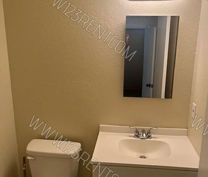 504 E Avenue Q3 #4 — Photo 11