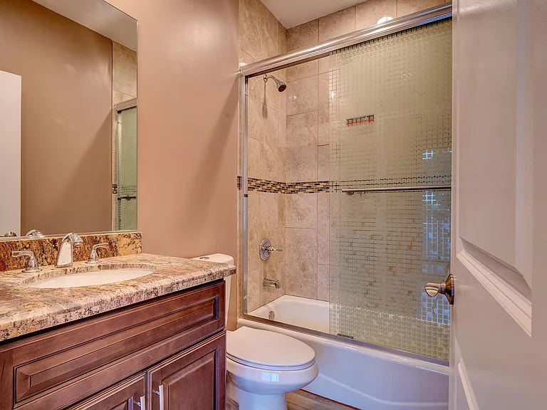 209 W Valencia Dr #A — Photo 4