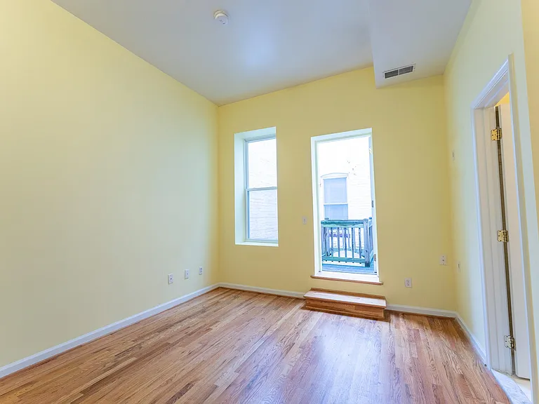 1318 14th St NW #206 — Photo 13