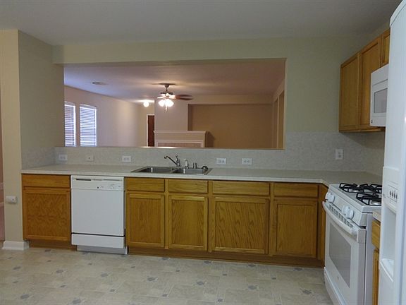 5th image of 4814 Quiet Canyon Dr