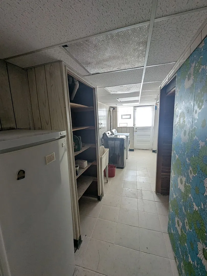 Well Located Home - Bells Corner — Photo 3