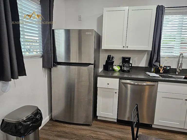 1834 S Amalia Ave #STUDIO — Photo 13