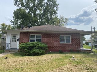 408 W McPike St, Vandalia, MO 63382