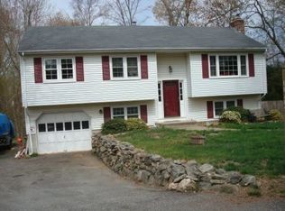3 Sapia Dr, Niantic, CT 06357