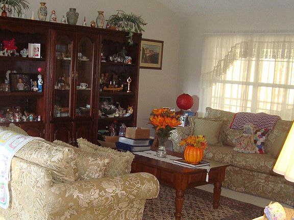 2nd image of 1298 Coventry Ct