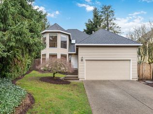 11517 SW Woodlee Heights Ct, Portland, OR 97219