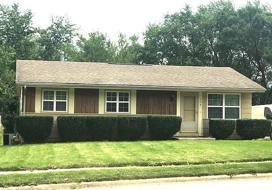 1st image of 704 Arnold Ave