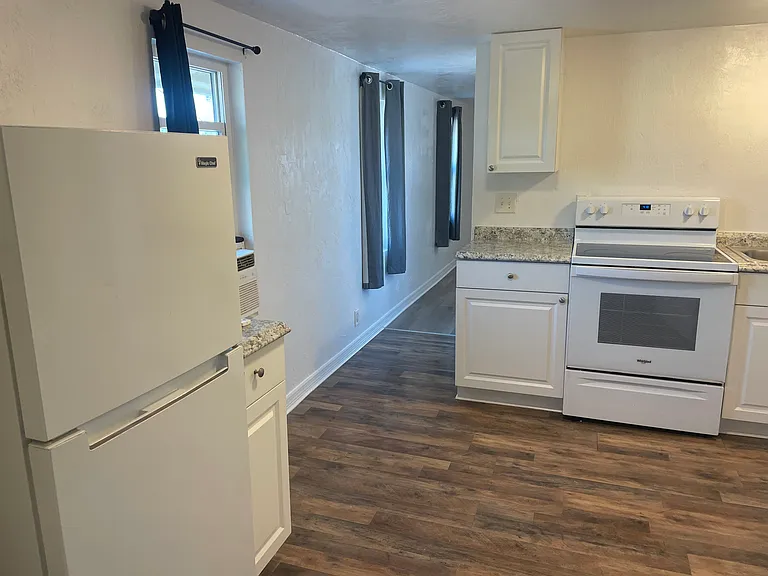 421 N Peninsula Dr #3 — Photo 10