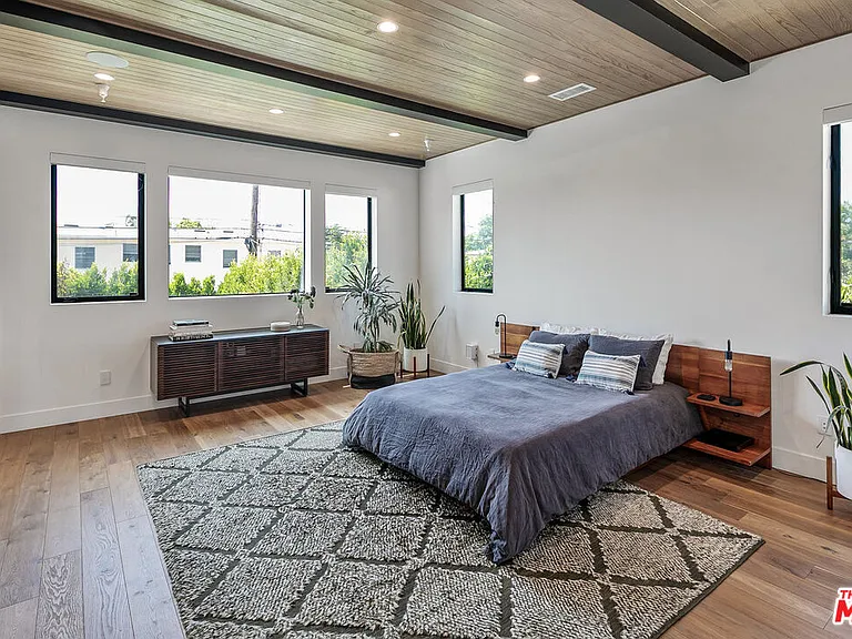 1037 Palms Blvd — Photo 28