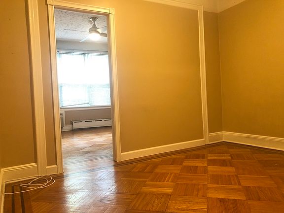 4th image of 28-40 49th St #4