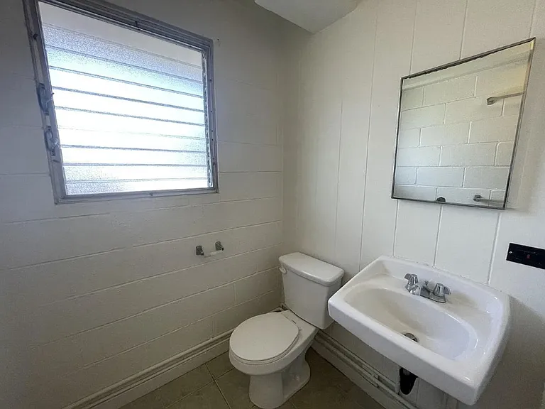 2750 Date St — Photo 6