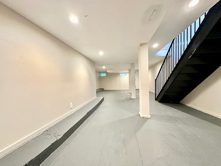 424 Menahan St #1 — Photo 9