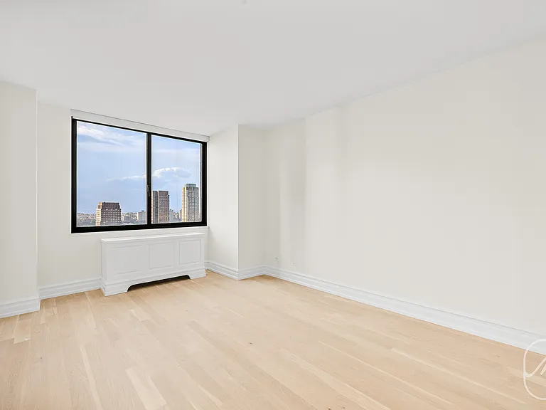 145 W 67th St #33A — Photo 6