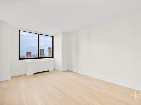 145 West 67th Street image 7 of 18