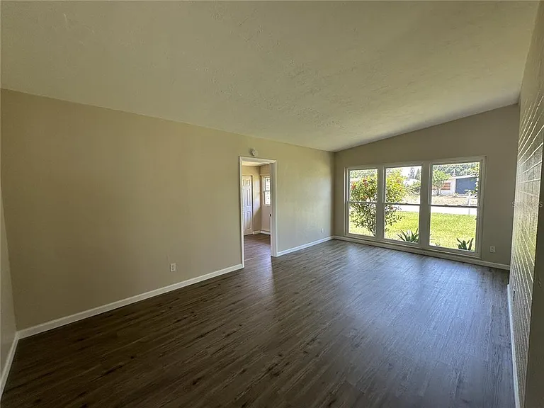 3335 Dudley St — Photo 6