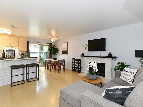 3rd image of 1118 Marina Drive
