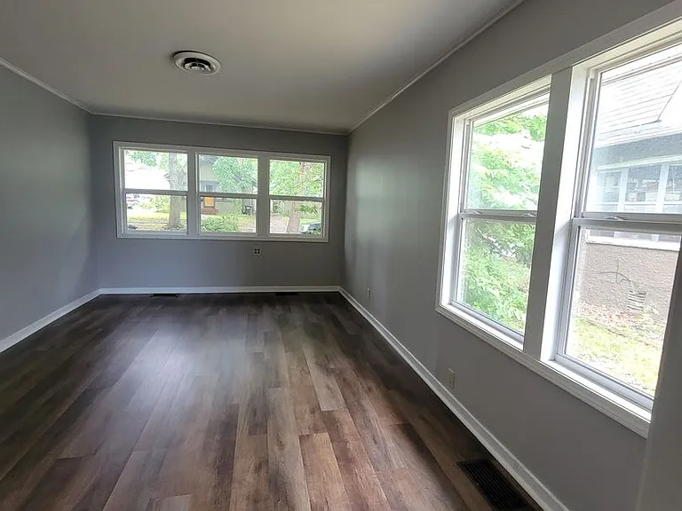 308 S Cottage Grove Ave — Photo 17