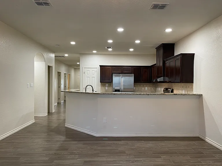 7015 Hallie Rdg — Photo 10