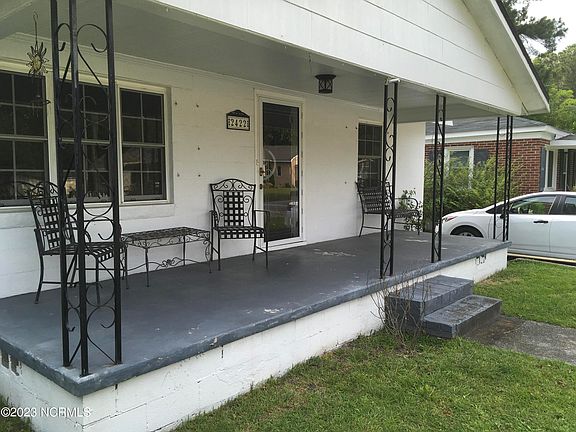 2nd image of 2422 Jones Street