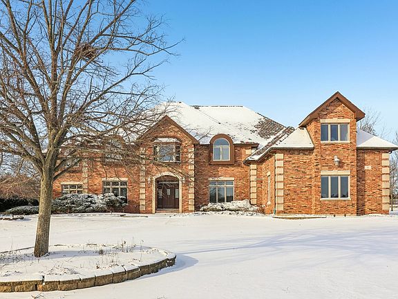 3rd image of 9 Silo Ridge Rd W