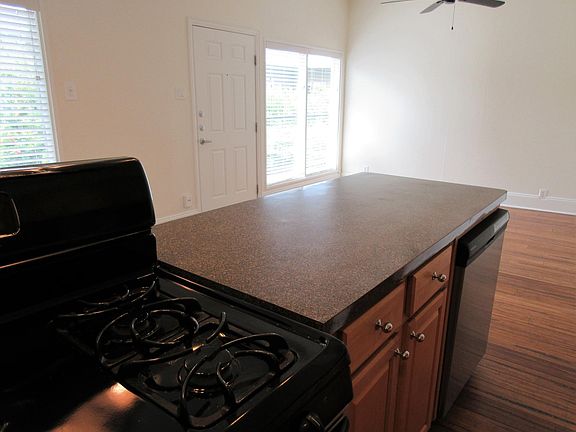 5th image of 216 Marshall St APT 13