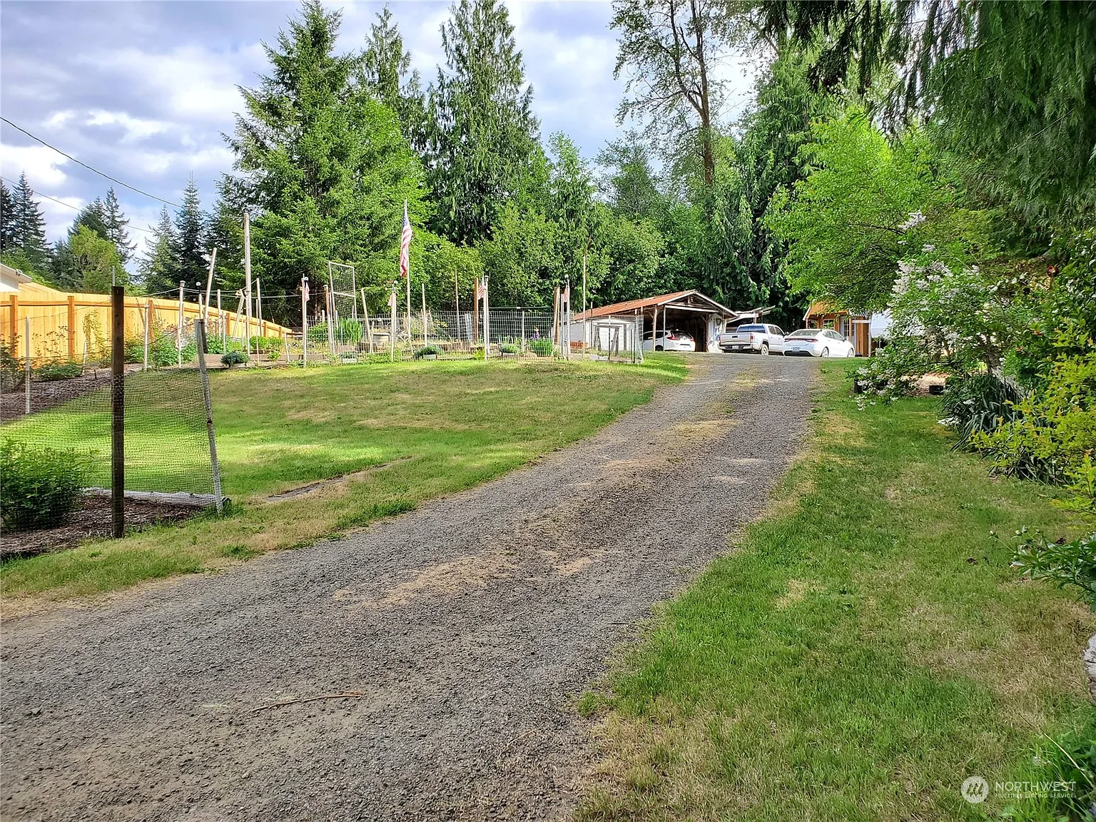 38 W Kamilche Trail photo 1
