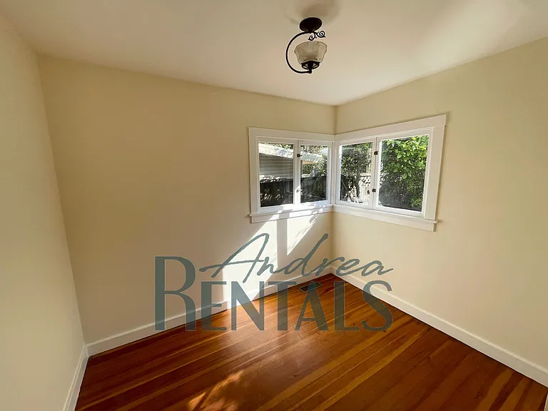5742 Hermann St — Photo 18