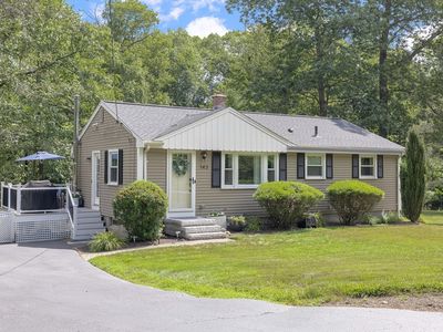 143 Oak St, Holliston, MA, 01746
