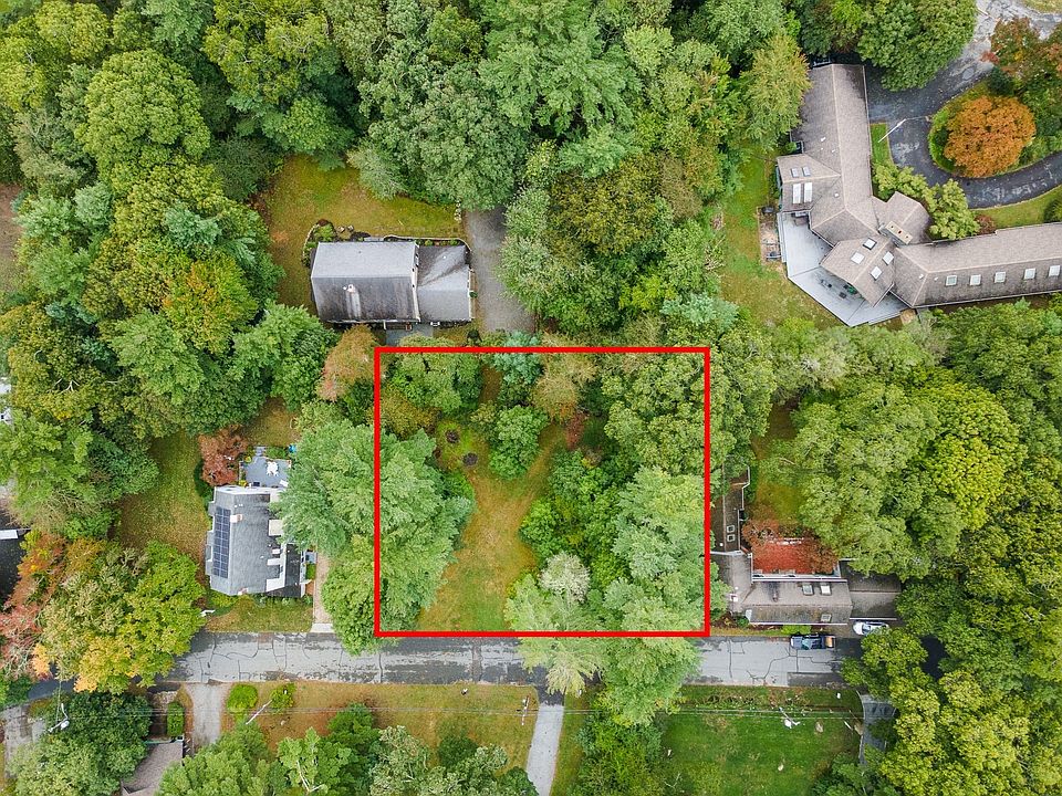 1st image of 36 Allen St