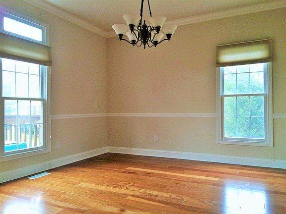 5th image of 3706 E Silver Creek Ct