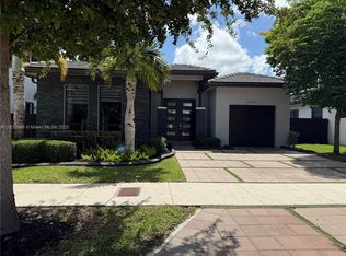 13651 SW 158th Pl, Miami, FL 33196