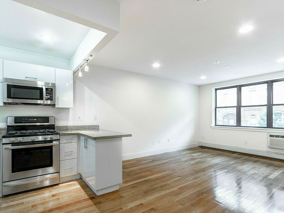 1st image of 18 W 129th St APT 2A