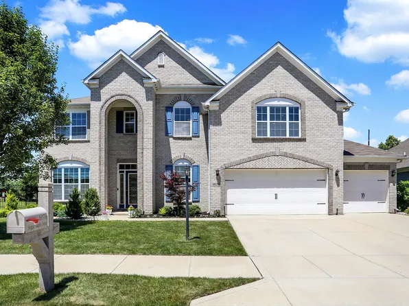 6076 Sugar Maple Dr, Zionsville, IN 46077