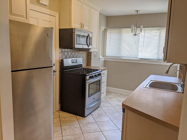 628 Neff Rd — Photo 5