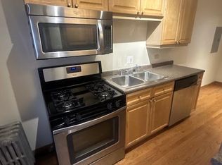 1818 W Chase Ave #2, Chicago, IL 60626