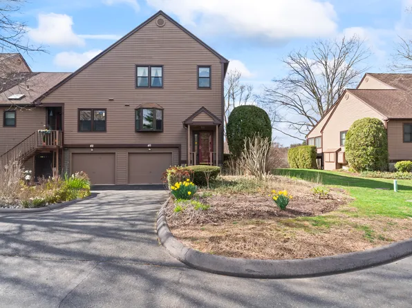 40 Stillmeadow Circle #40, Monroe, CT 06468