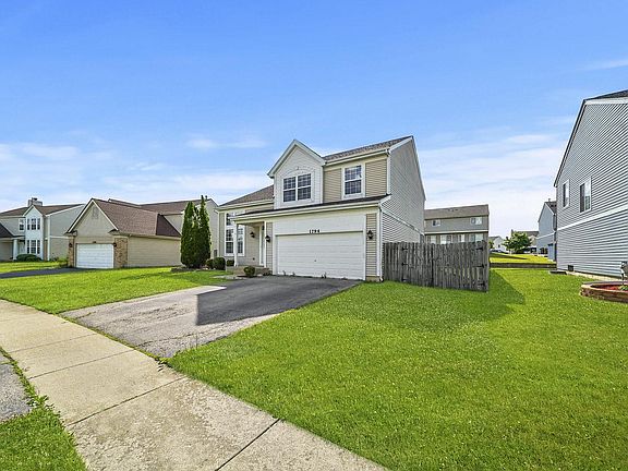2nd image of 1794 Churchill Ln