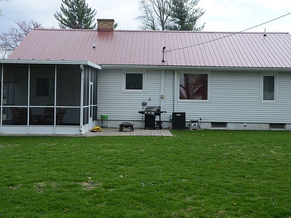 Back/Screened in Porch