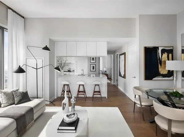 99 Hudson Street 4111 image 3 of 30