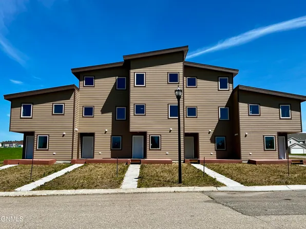 199 Prairie Dr, Stanley, ND 58784