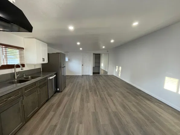 6661 Shoup Ave, West Hills, CA 91307