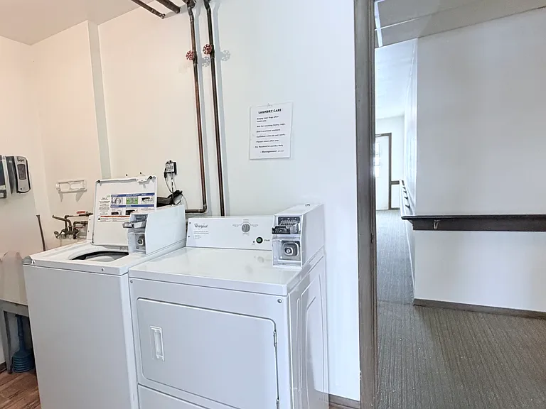 Freedom Ring Apartments — Photo 2