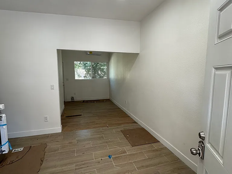 1222 W Shorb St #1 — Photo 3