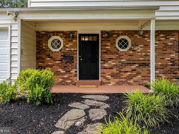 4th image of 9217 Santayana Dr