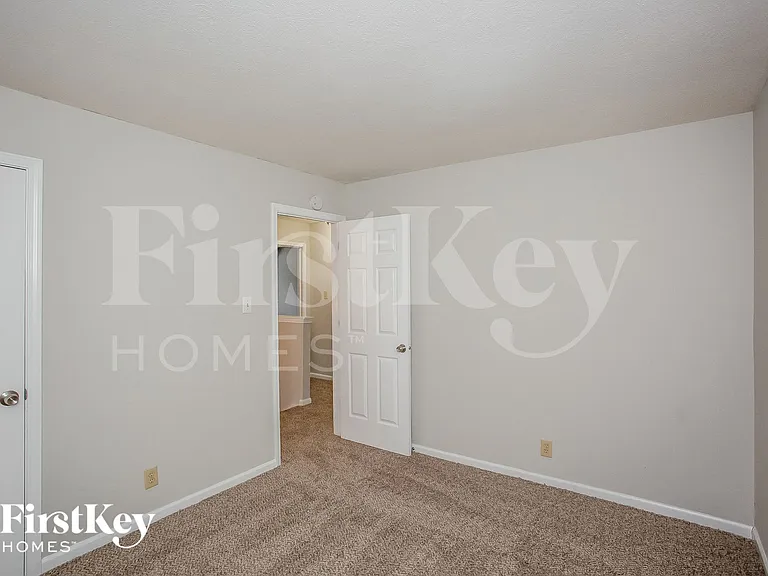 7407 Bancaster Dr — Photo 7
